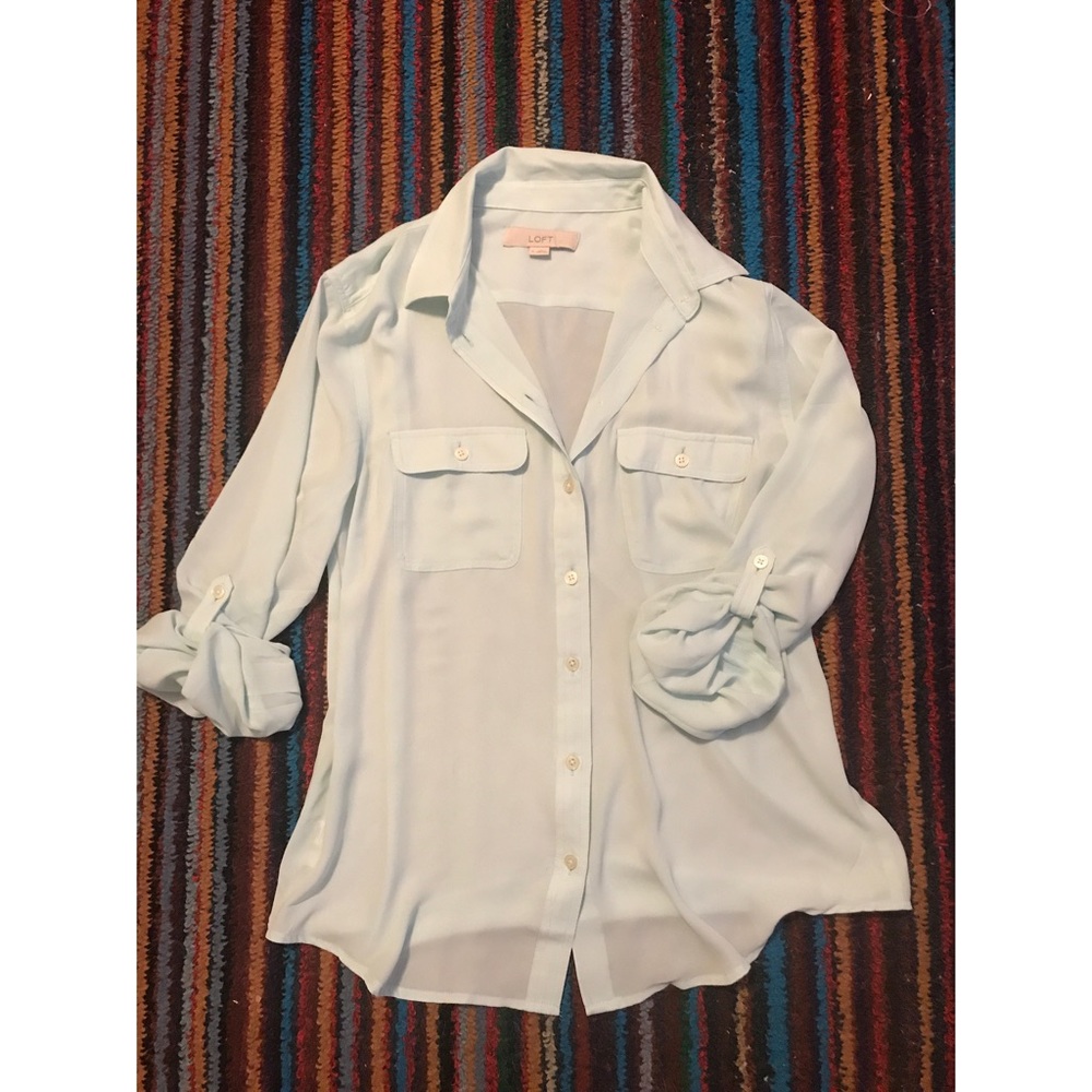 💐LOFT by Anne Taylor chiffon button down Medium